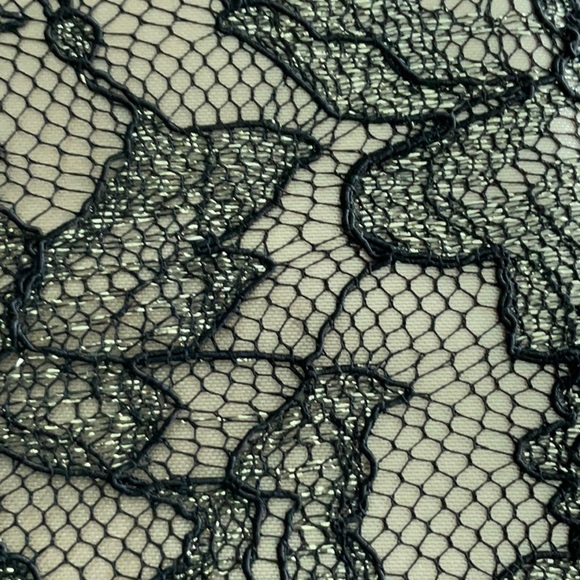 Banana Republic evening clutch . Pristine condition, never worn. - Picture 3 of 6